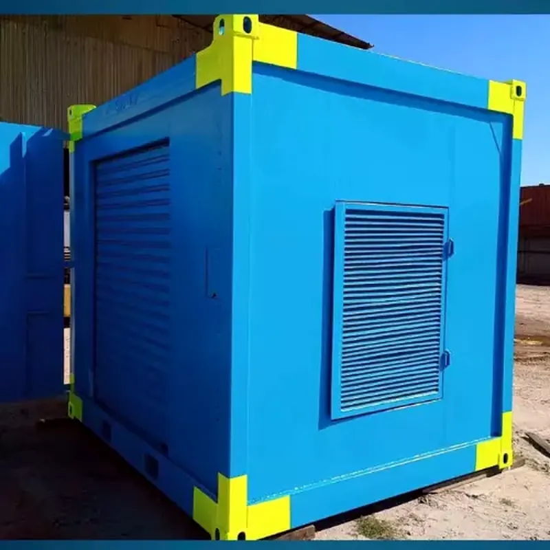 Container industrial pintado em azul com cantos em amarelo